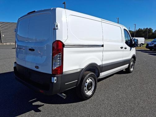 2025 Ford Transit-250 130 WB