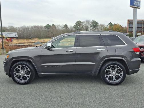 2020 Jeep Grand Cherokee Overland