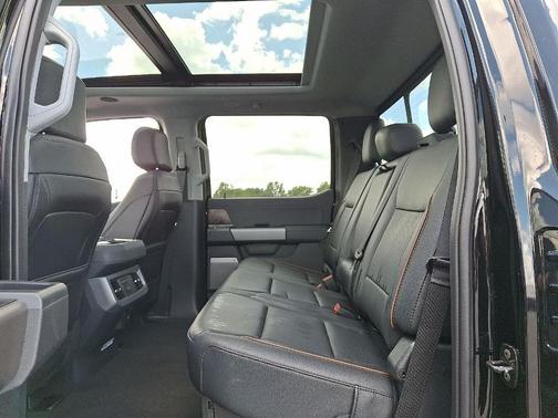 2025 Ford F-350 Lariat Super Duty