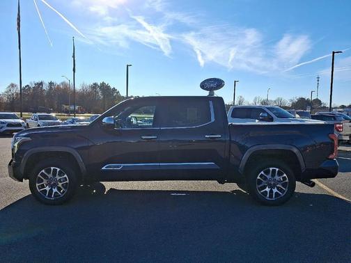 2025 Toyota Tundra Hybrid 1794 Edition