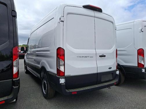 2025 Ford Transit-250 148 WB Medium Roof Cargo