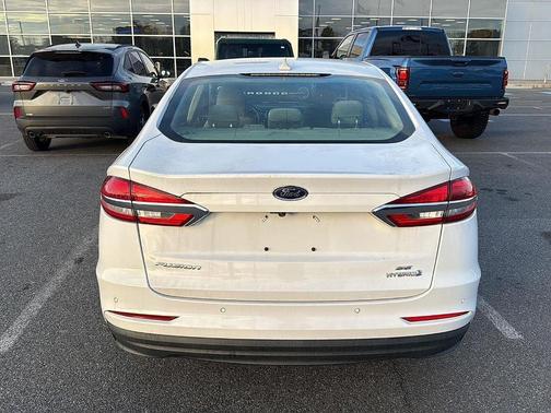 2019 Ford Fusion Hybrid SE