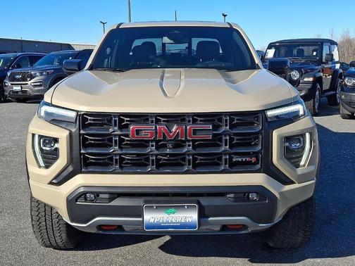 2023 GMC Canyon AT4