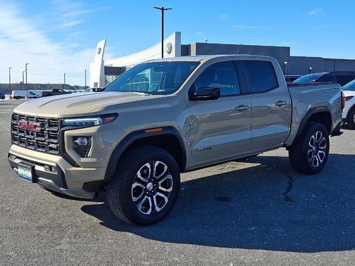 2023 GMC Canyon AT4