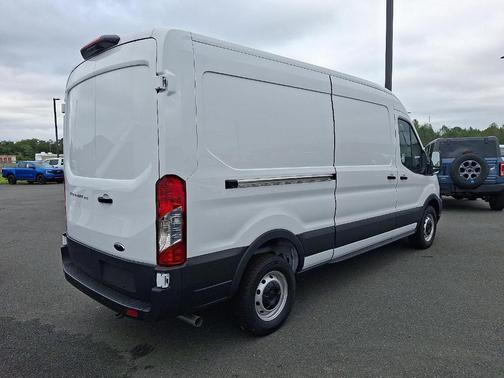 2025 Ford Transit-250 148 WB Medium Roof Cargo