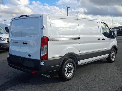 2025 Ford Transit-150 130WB
