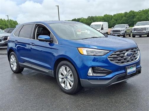 2022 Ford Edge Titanium