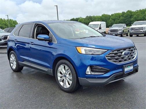 2022 Ford Edge Titanium