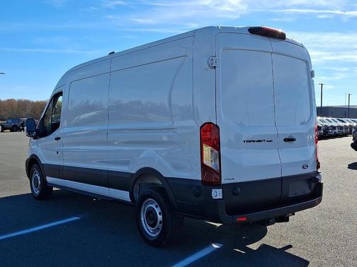 2026 Ford Transit-250 148 WB Medium Roof Cargo