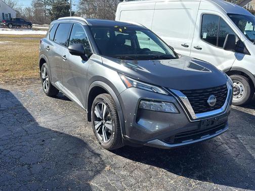 2023 Nissan Rogue SL