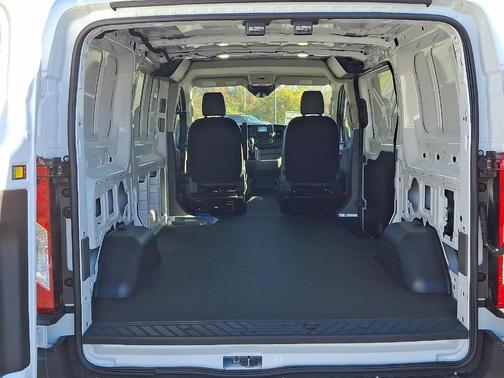 2025 Ford Transit-150 130 WB