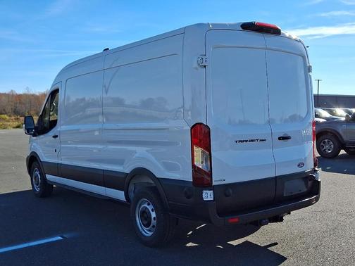 2026 Ford Transit-250 148 WB Medium Roof Cargo