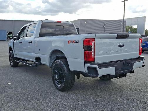 2026 Ford F-350 XLT