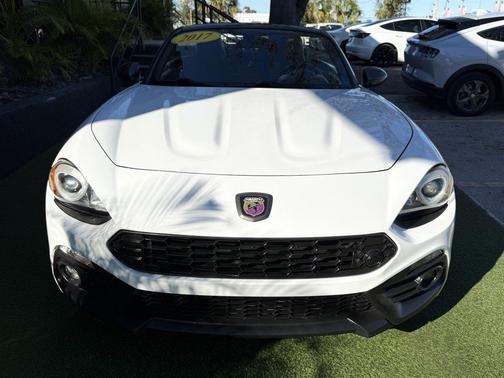 2017 FIAT 124 Spider Base