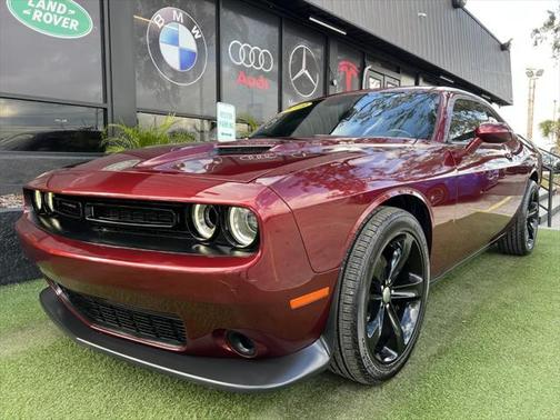 2019 Dodge Challenger SXT