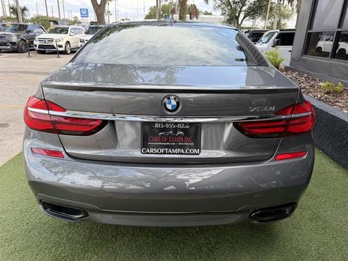 Grey 2019 BMW 750 I