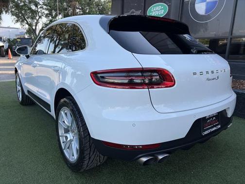 2017 Porsche Macan Base