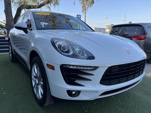 2017 Porsche Macan Base