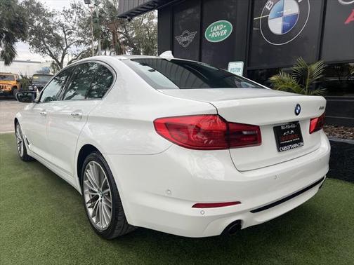 2017 BMW 530 530i