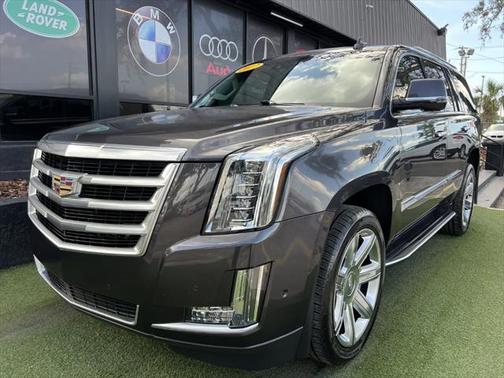 2017 Cadillac Escalade Luxury