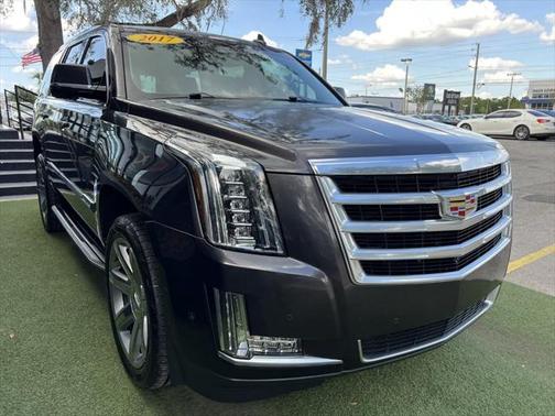 2017 Cadillac Escalade Luxury