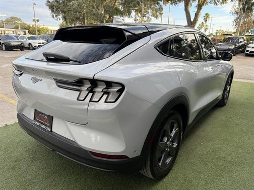 2021 Ford Mustang Mach-E Select