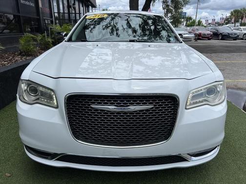 2016 Chrysler 300 S