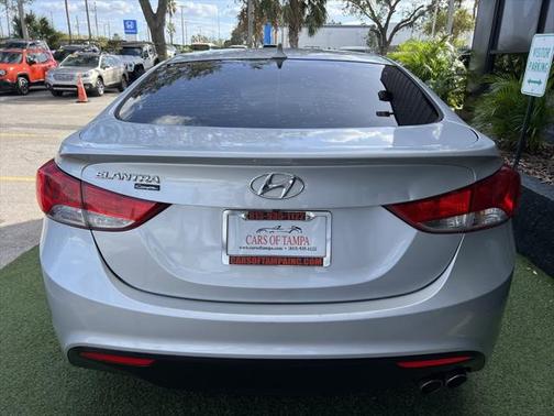 2013 Hyundai ELANTRA SE