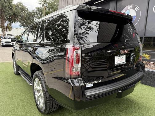 2017 GMC Yukon SLT