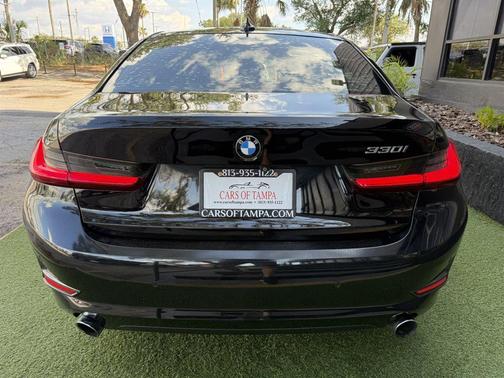 Black 2020 BMW 330