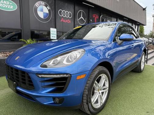 2017 Porsche Macan Base
