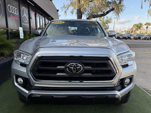 2022 Toyota Tacoma SR5