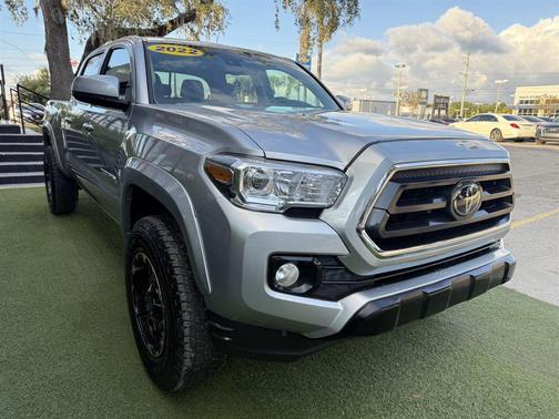 2022 Toyota Tacoma SR5