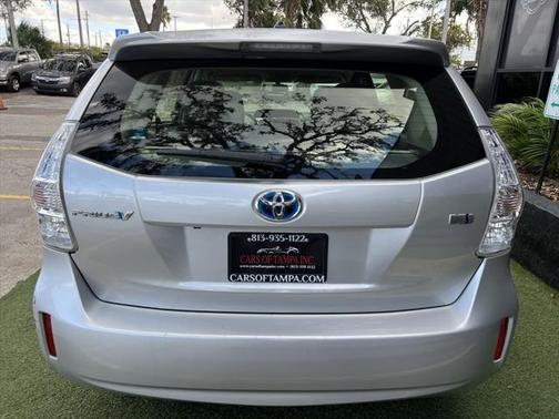 2014 Toyota Prius v Two