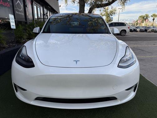 2021 Tesla Model Y Long Range Dual Motor All-Wheel Drive