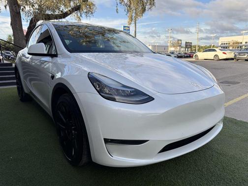 2021 Tesla Model Y Long Range Dual Motor All-Wheel Drive