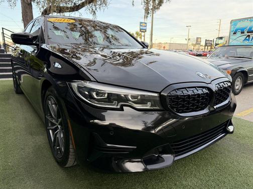 2019 BMW 330 