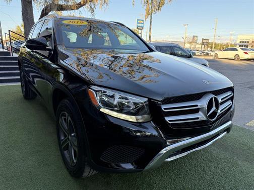 2019 Mercedes-Benz GLC 300 Base
