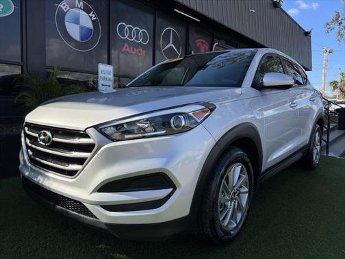 2017 Hyundai TUCSON SE