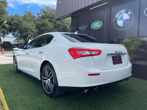 2016 Maserati Ghibli Base
