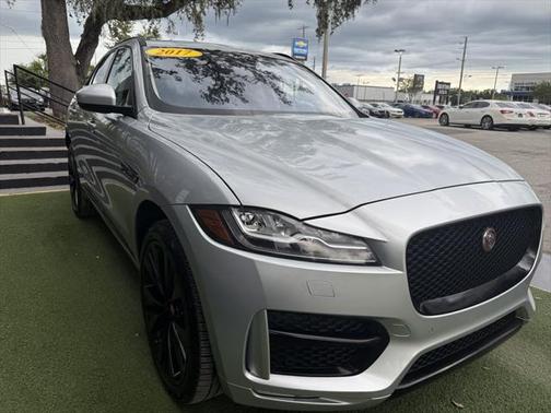 2017 Jaguar F-PACE 35t R-Sport