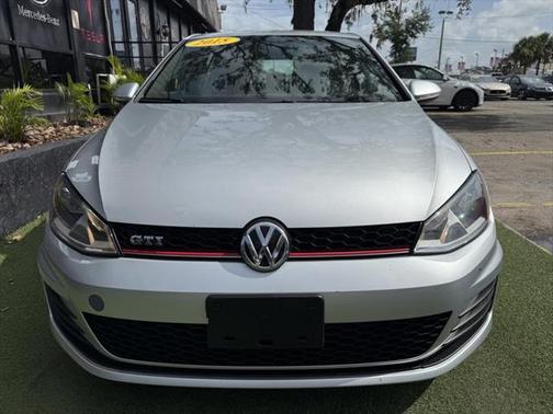 2015 Volkswagen Golf GTI 2.0T S 4-Door