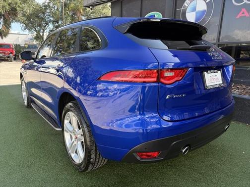 2018 Jaguar F-PACE 30t R-Sport