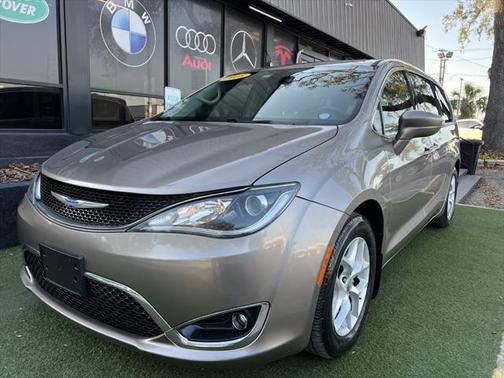 2018 Chrysler Pacifica Touring Plus