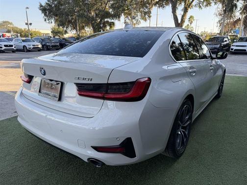 2019 BMW 330 