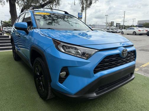 2019 Toyota RAV4 XLE