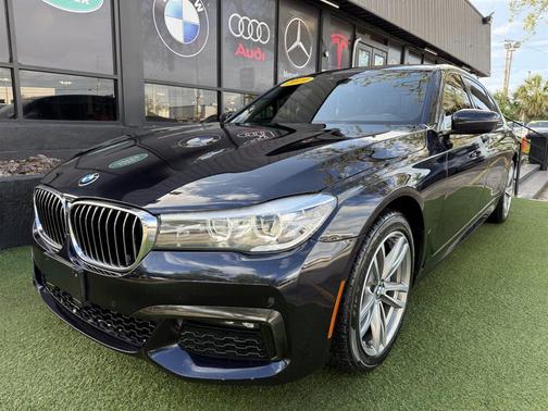Blue,Dark 2019 BMW 740