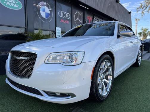 2016 Chrysler 300C Platinum