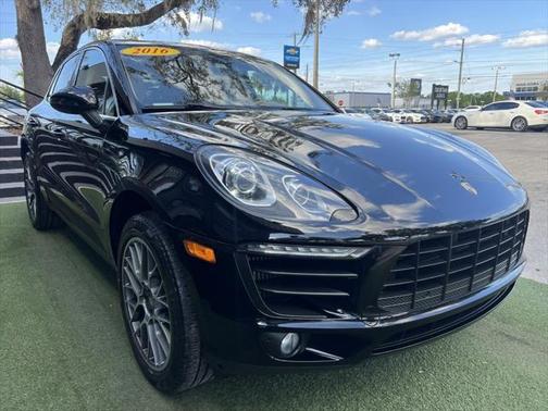 2016 Porsche Macan S