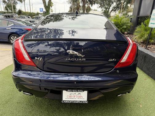 2016 Jaguar XJ XJ R-Sport